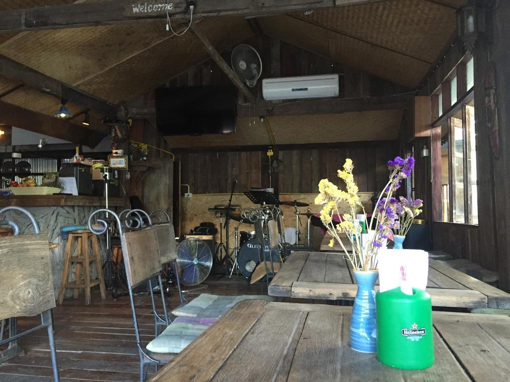 Hotel Baanlansa Bed&Bar Chiang Mai Exterior foto